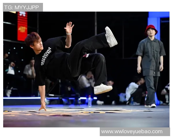 重庆街舞队在攀岩联赛中以92分稳居积分榜首位引发关注